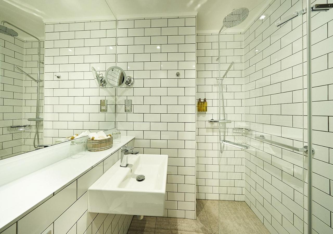 Classic Single Room