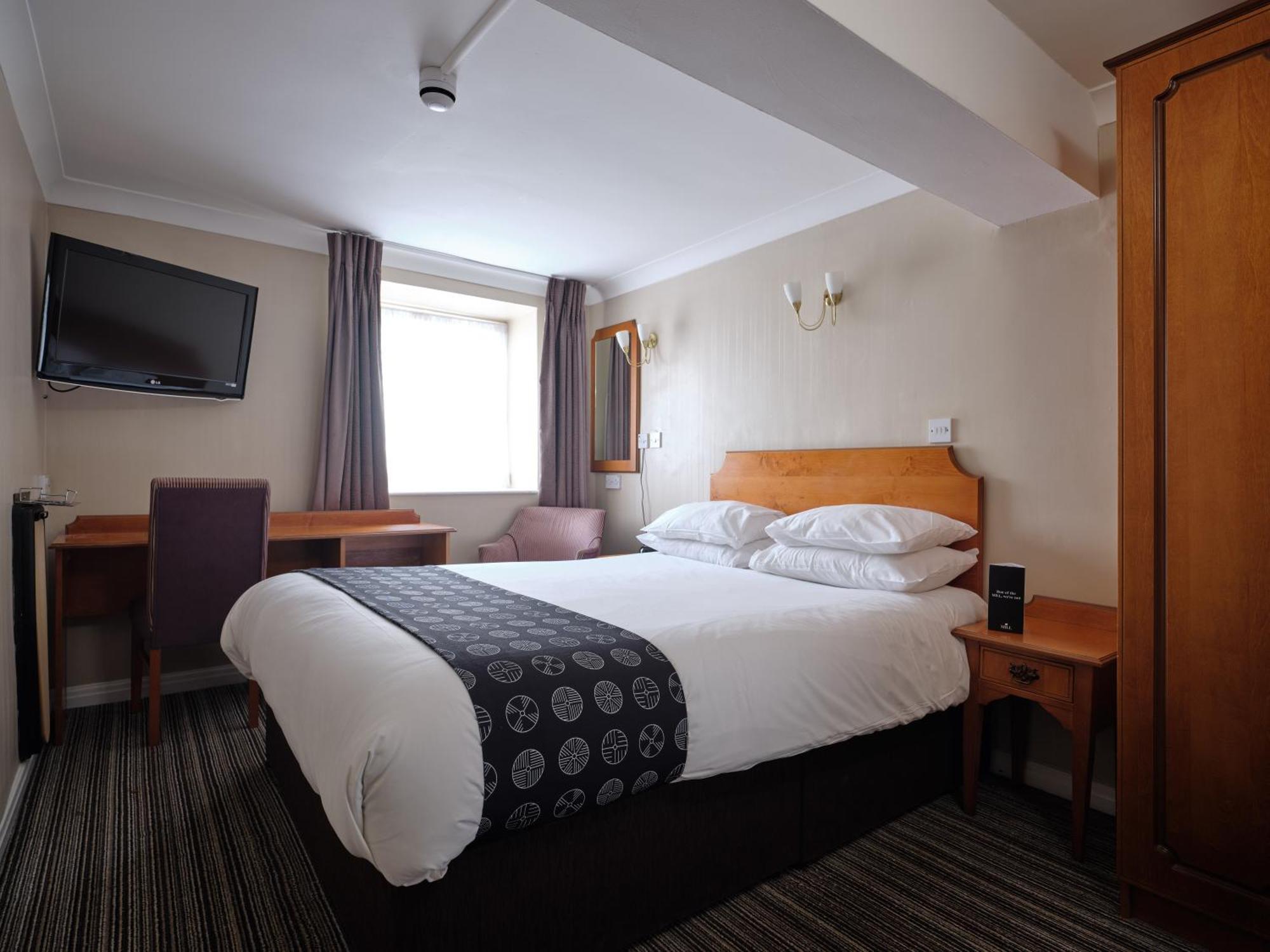 Classic Double Room