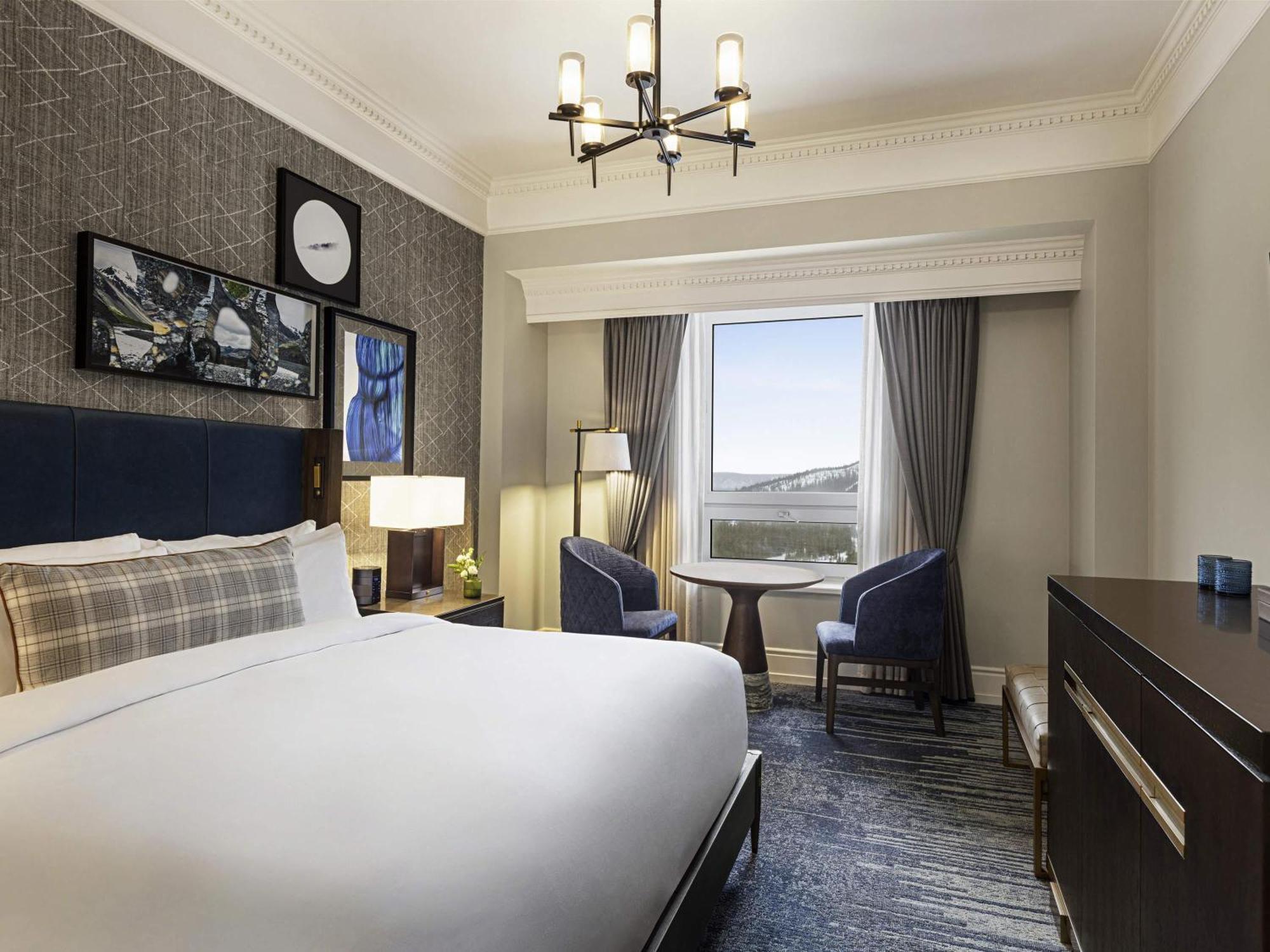 Fairmont View 1 Queen bed