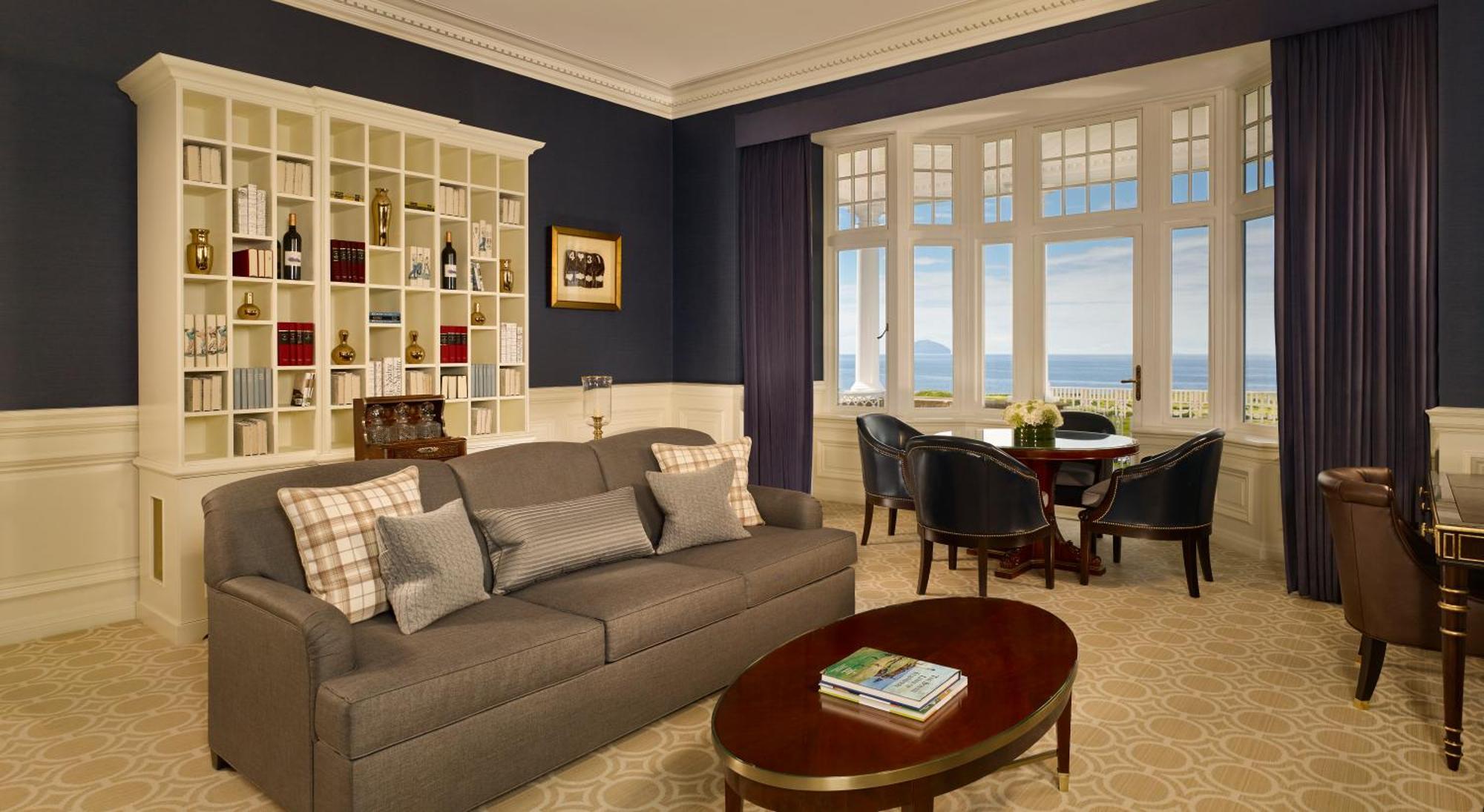 Two-Bedroom Suite