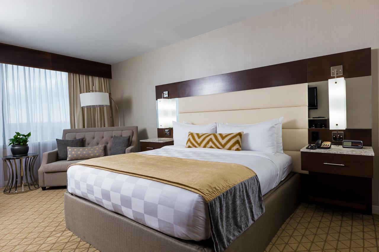Sky Tower Cove Suite