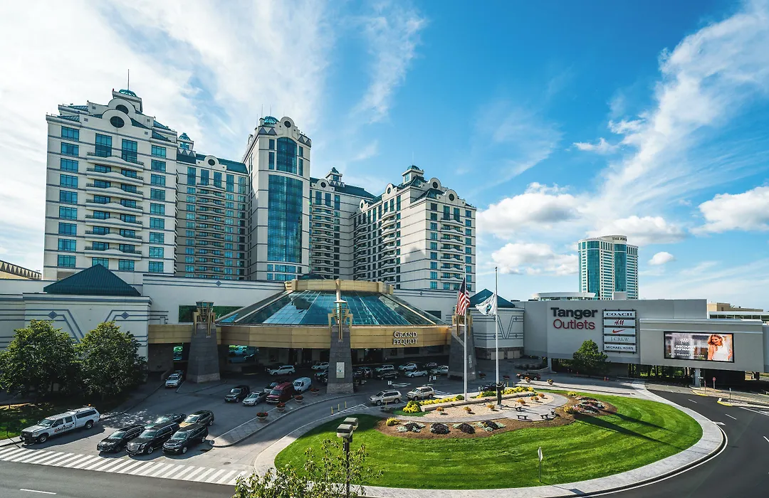 Grand Pequot Tower At Foxwoods-1