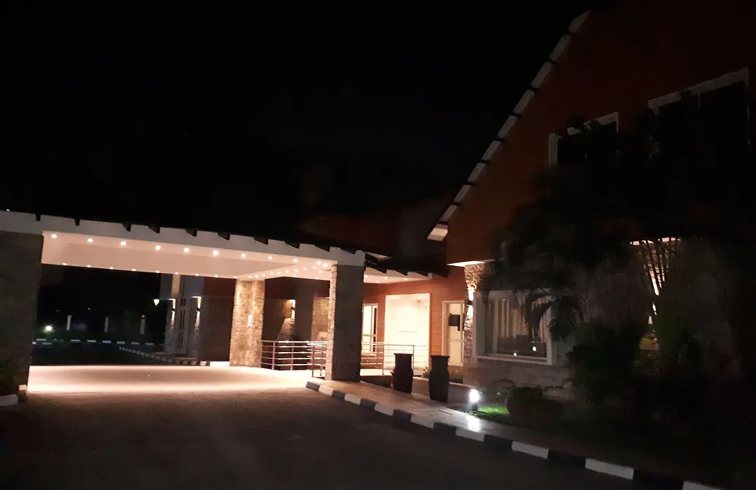 Leola Hotel-1