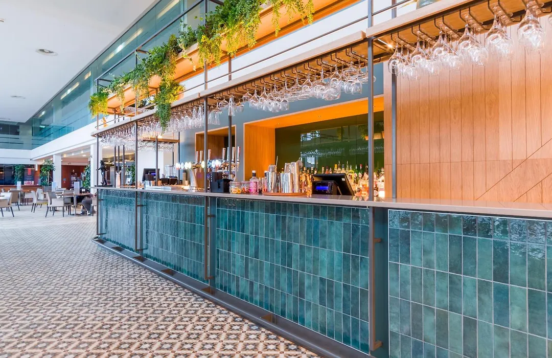 Apex City Quay Hotel & Spa-1