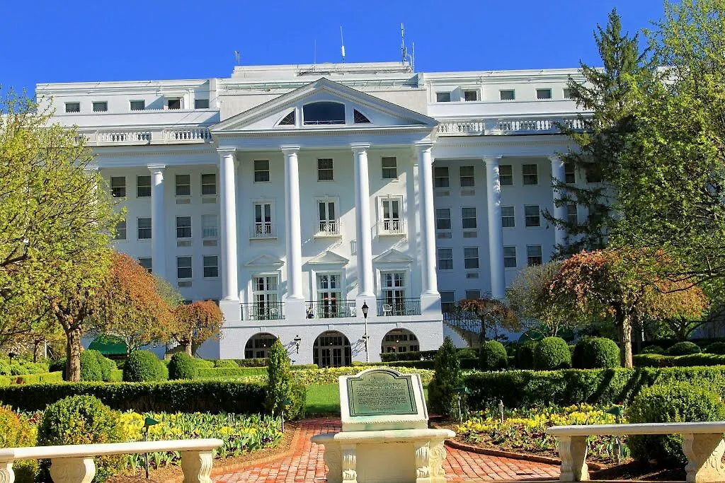 The Greenbrier-1