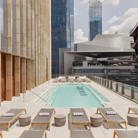 Equinox Hotel New York-3