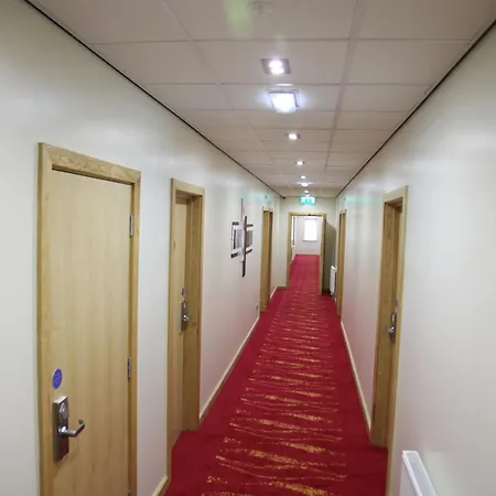 Cambridge Hotel-3