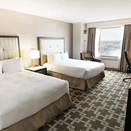 Hilton Niagara Falls/ Fallsview Hotel And Suites-3
