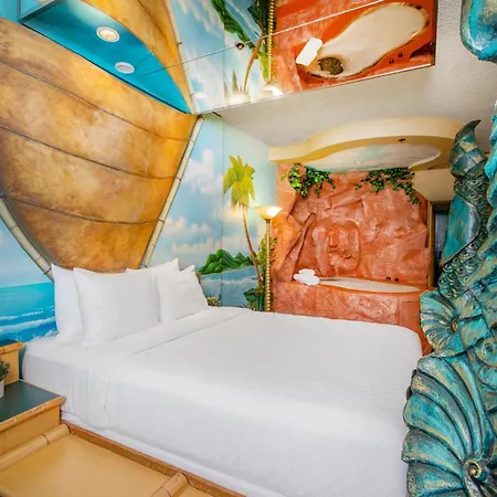 Fantasyland Hotel-2
