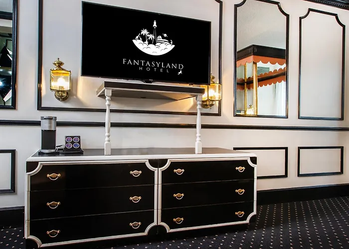 Fantasyland Hotel Edmonton